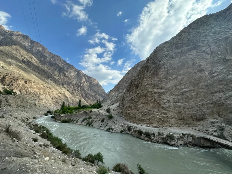 104a073f b8b0 4591 95b0 fcc9f7c32515