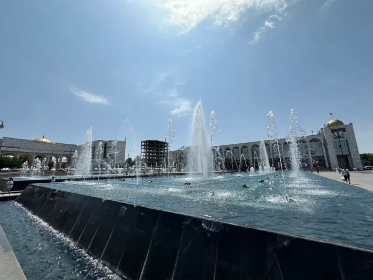 166d41e3 f683 4e47 ba41 4c6265d7df48