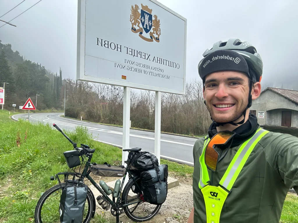 37d16c82 2172 49eb b3eb a056a72e790d