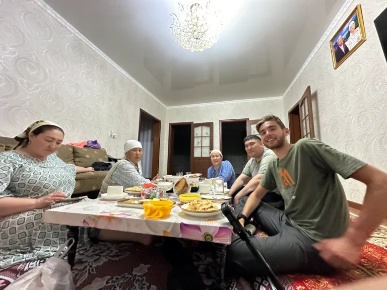 d4d4edeb f574 4133 bd00 3cf0a1ae309b